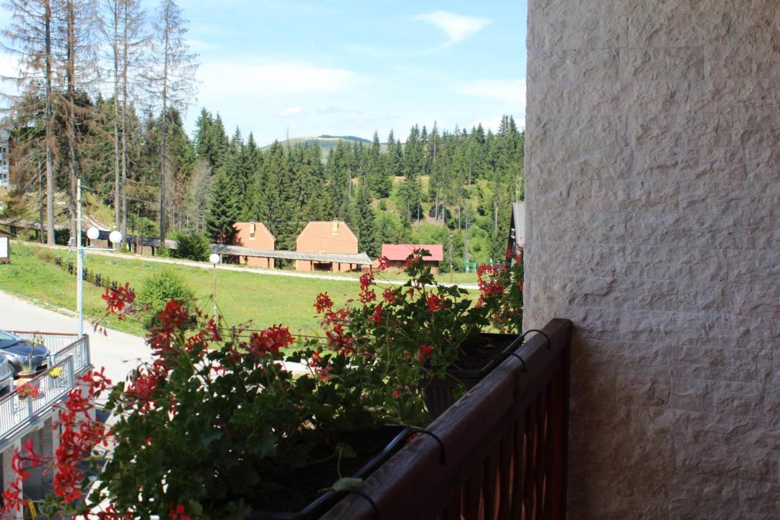 In Hotel Zlatar Ex Zlatarski Biseri Nova Varoš Exterior foto